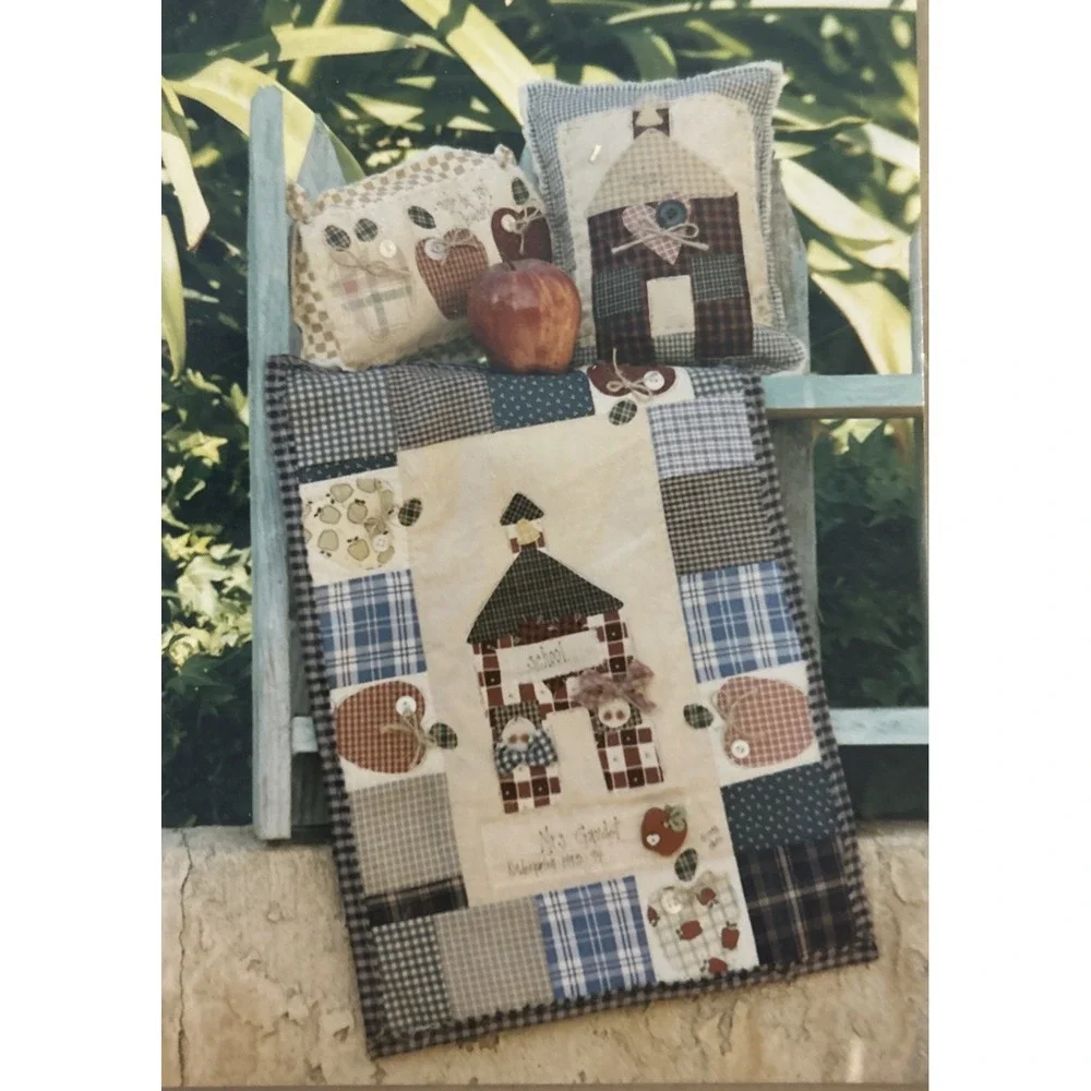 4 Primitive Art Patterns: Cat/School house/ Angels/seasonal‎ Stitchers